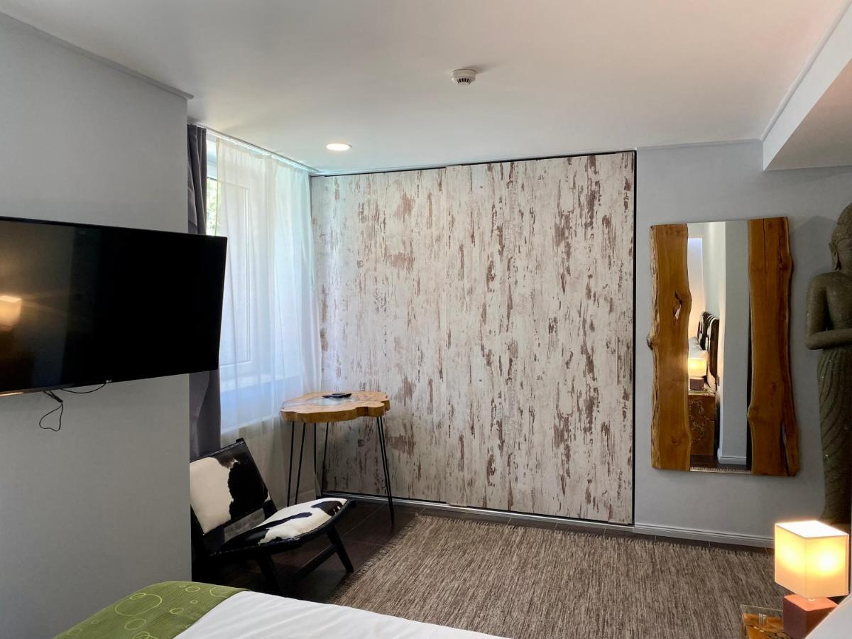 The One Apartman (Adults Only) Apart otel Siofok Dış mekan fotoğraf