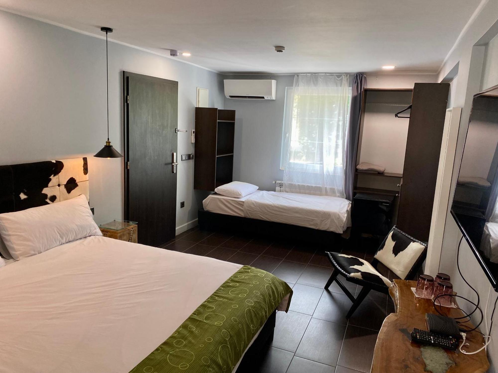 The One Apartman (Adults Only) Apart otel Siofok Dış mekan fotoğraf